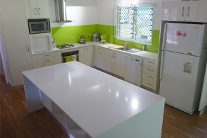 Lime green glass splash back Darwin rural kitchen